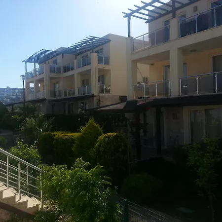 Adabuku Koyu Royal 1+1 Resort *