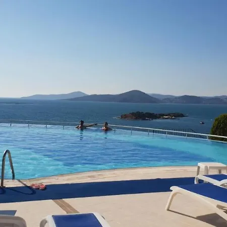 Resort Adabuku Koyu Royal 1+1 Mugla
